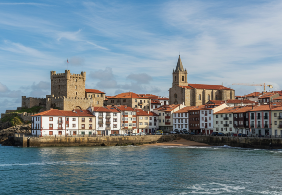 Castro Urdiales: Historia Viva en la Costa de Cantabria